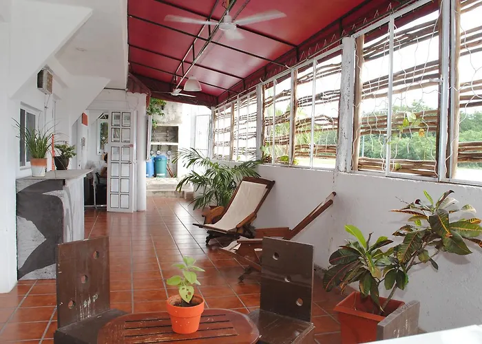 Hostal Lobo Inn Tulum *