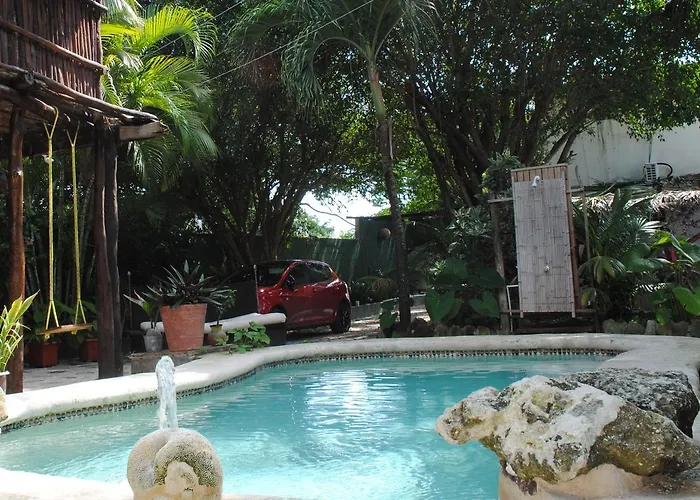 Hostal Lobo Inn Tulum *